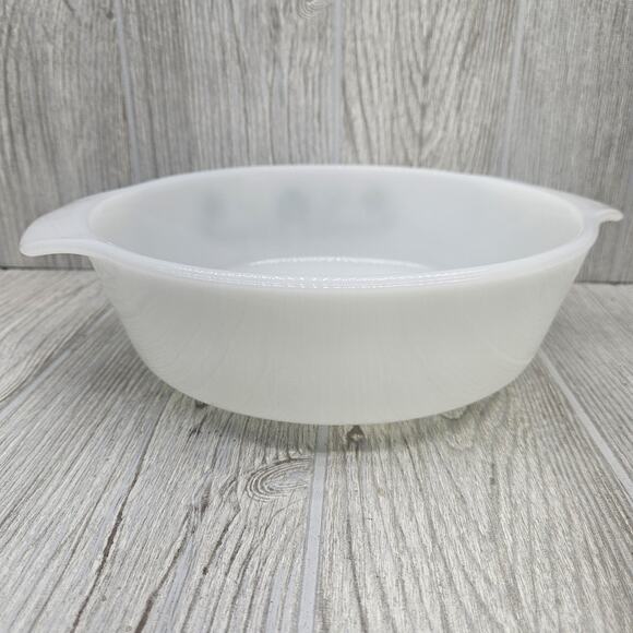 Vintage Pyrex Casserole Dish Spring Blossom Green Daisy 8.5" USA Ovenproof - Picture 2 of 7